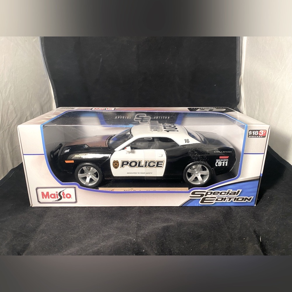 Maisto 2006 Dodge Challenger Concept Model Police Car Special Edition